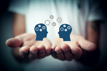 如何通过放大镜来鉴定翡翠的真伪