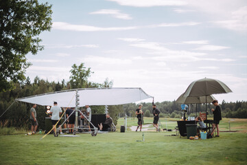 如何通过放大镜来鉴定翡翠的真伪